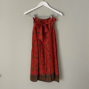 gorgeous Sézane 100% silk skirt